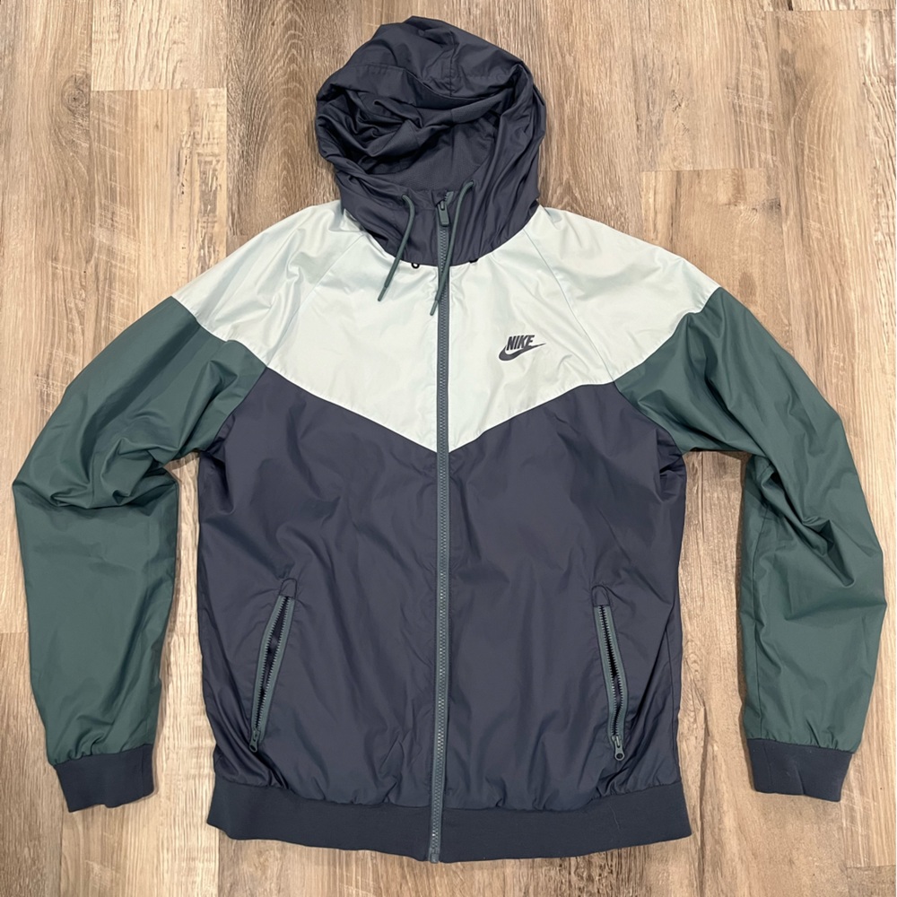 Nike Air Windbreaker